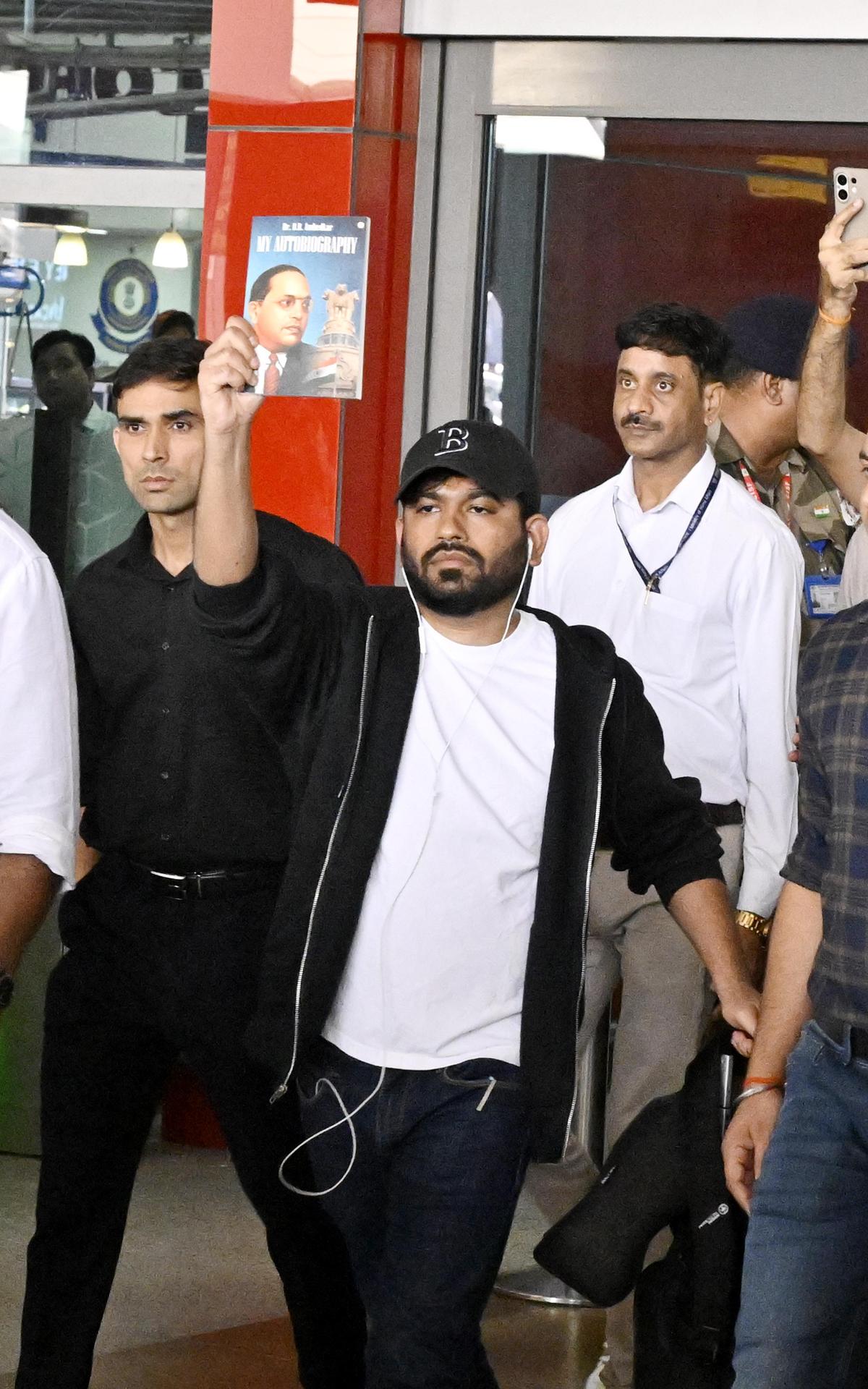 अभिजीत दिपके एक क्रांतीसूत