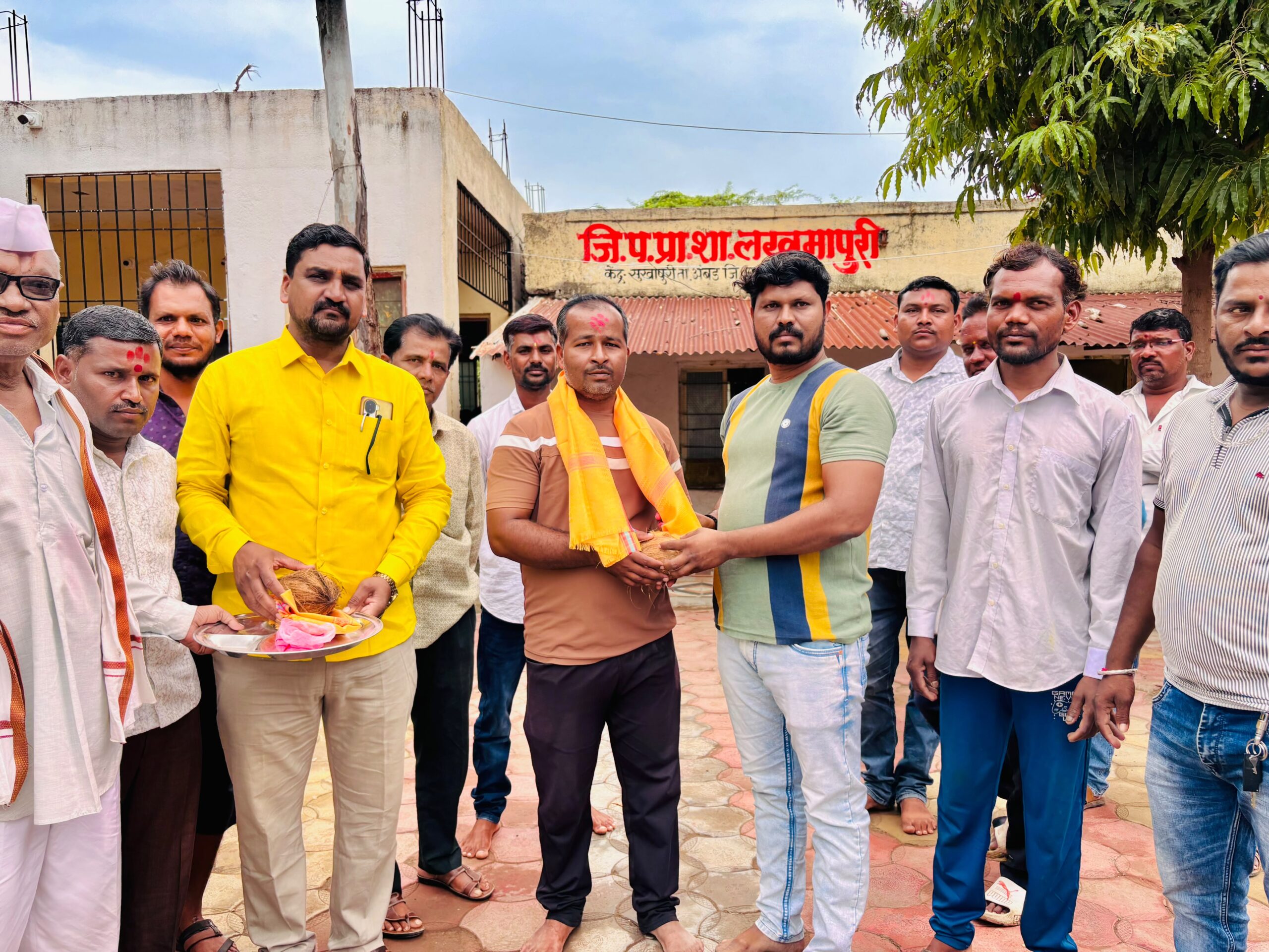 लखमापुरी शालेय समितीच्या अध्यक्षपदी महादेव रावडे, उपाध्यक्षपदी विक्रम कासार यांची बिनविरोध निवड